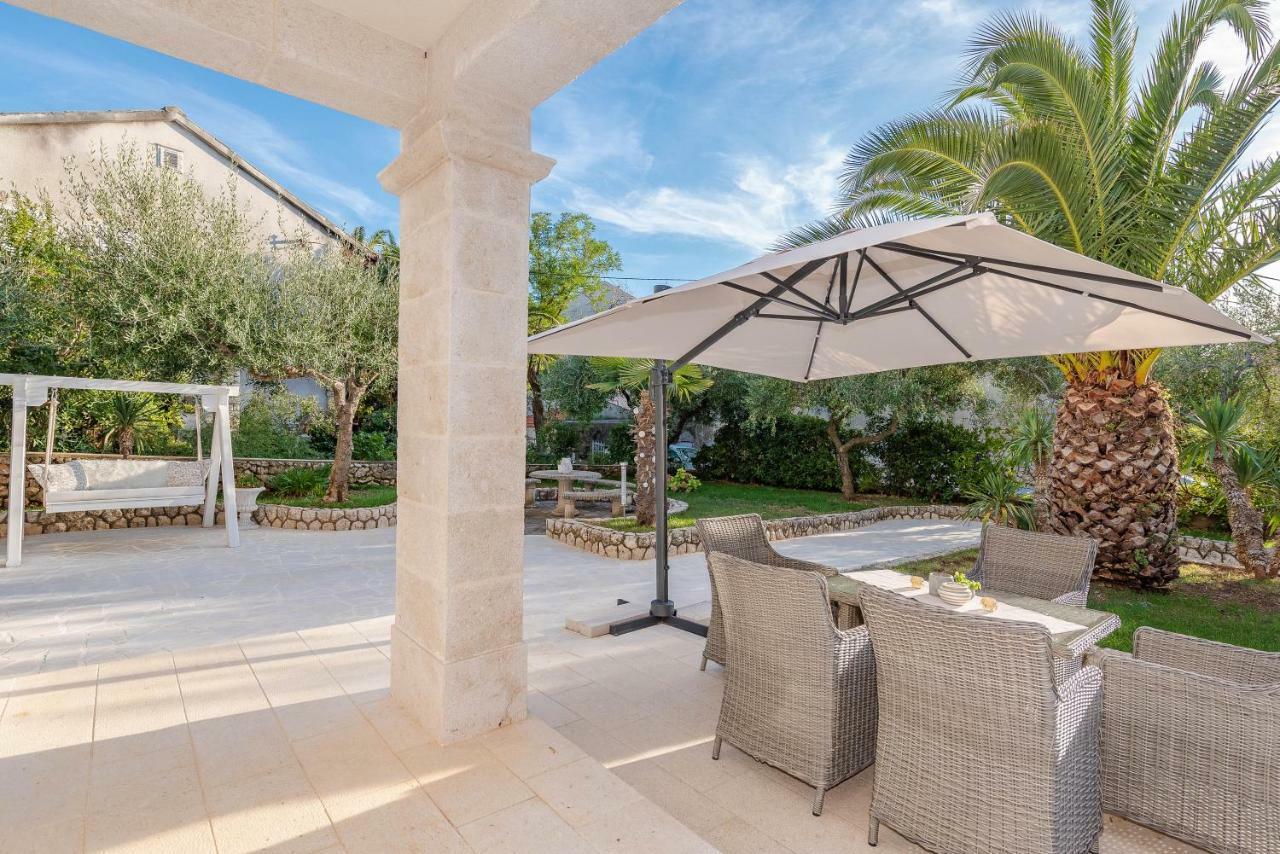 Villa Bella With Pool Novalja Exterior photo
